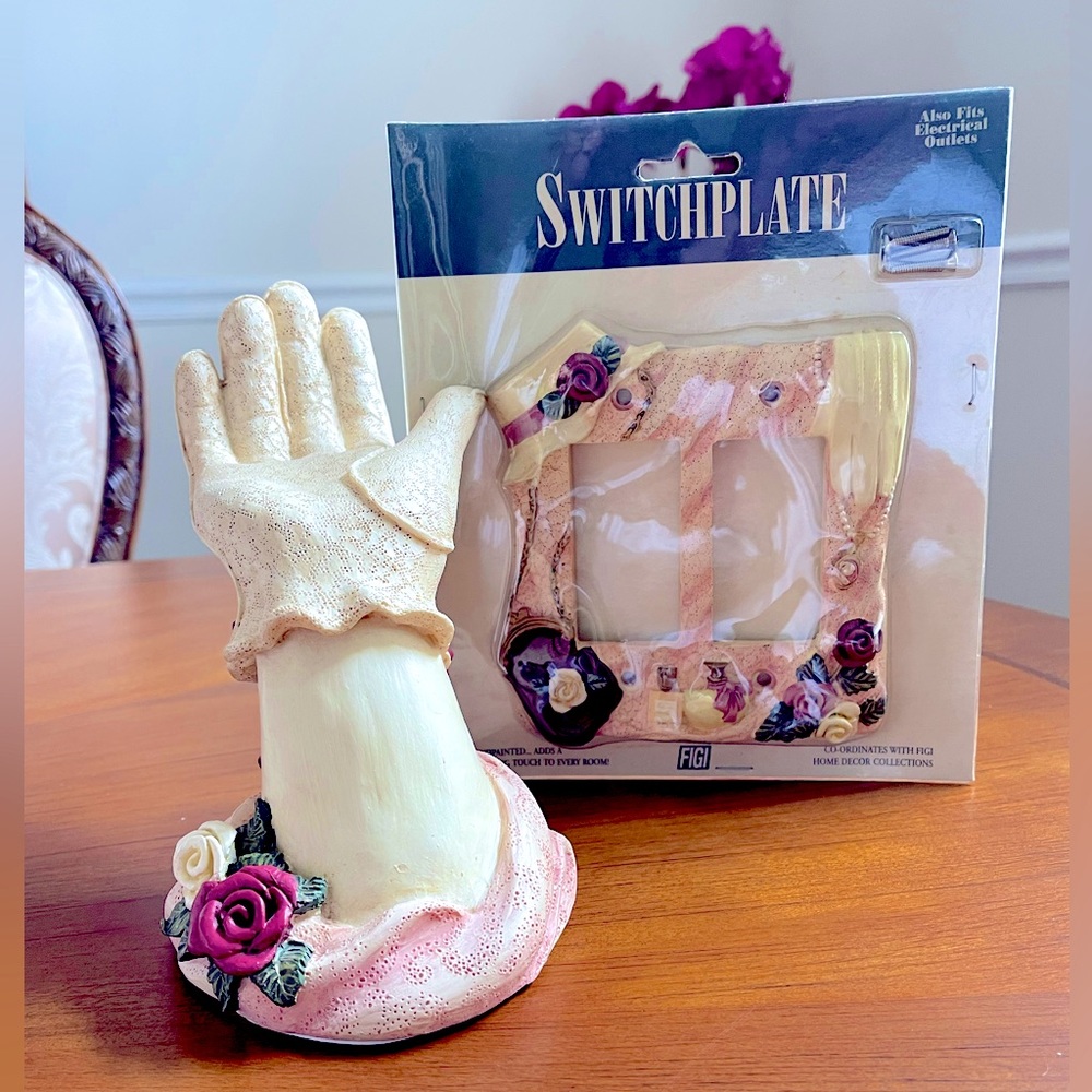 Vintage Sculptured Lace Embossed Gloved Hand Matching Dual Light Switch. NWOT